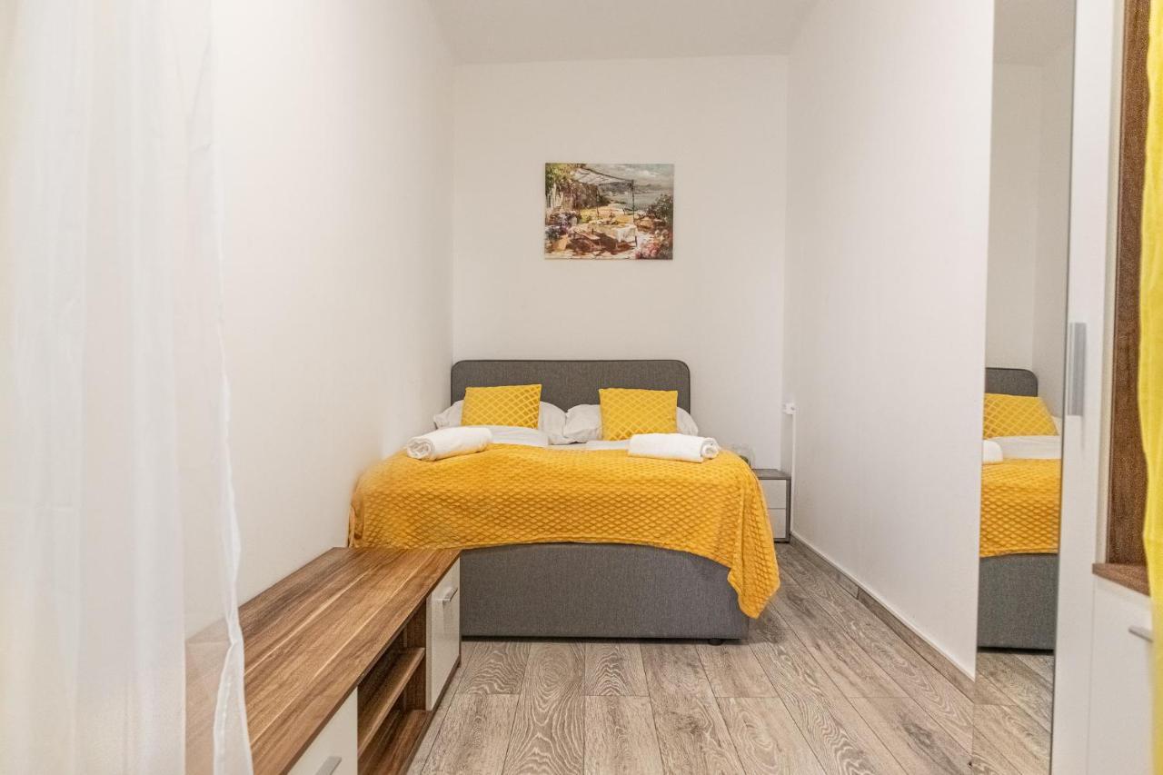 Pleasing Hauptbahnhof With Best Location Apartment *